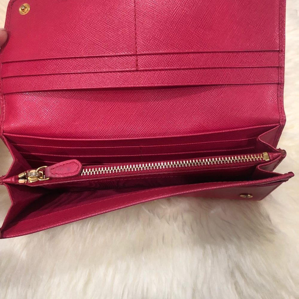 Prada Saffiano Wallet - Picture 7 of 8